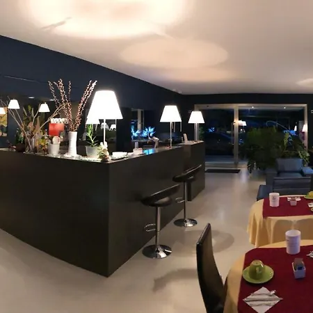 Hotel Regina Riva